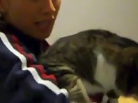 Liana meets Ruskie the cat